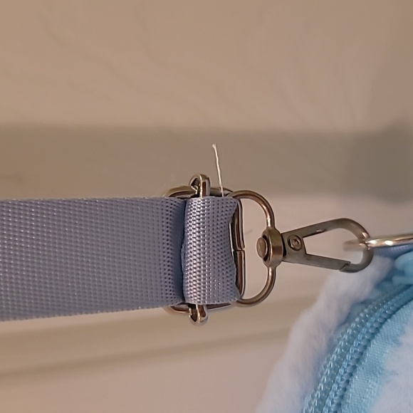 HP 🥳 Boutique Dumbo inspired stuffed animal crossbody bag/ purse 🐘 - Picture 6 of 9